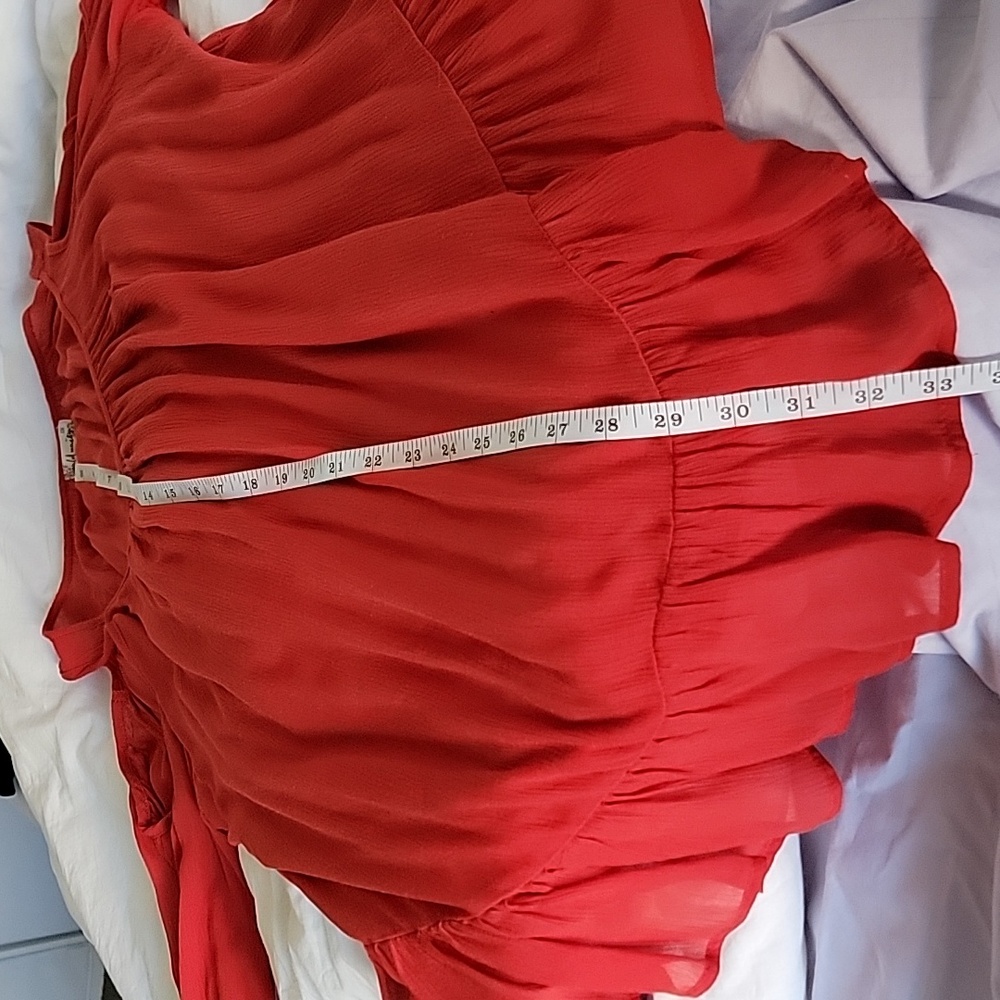 World unity cold shoulder flowing bell sleeve red gauze top plus size 0 - Picture 9 of 10